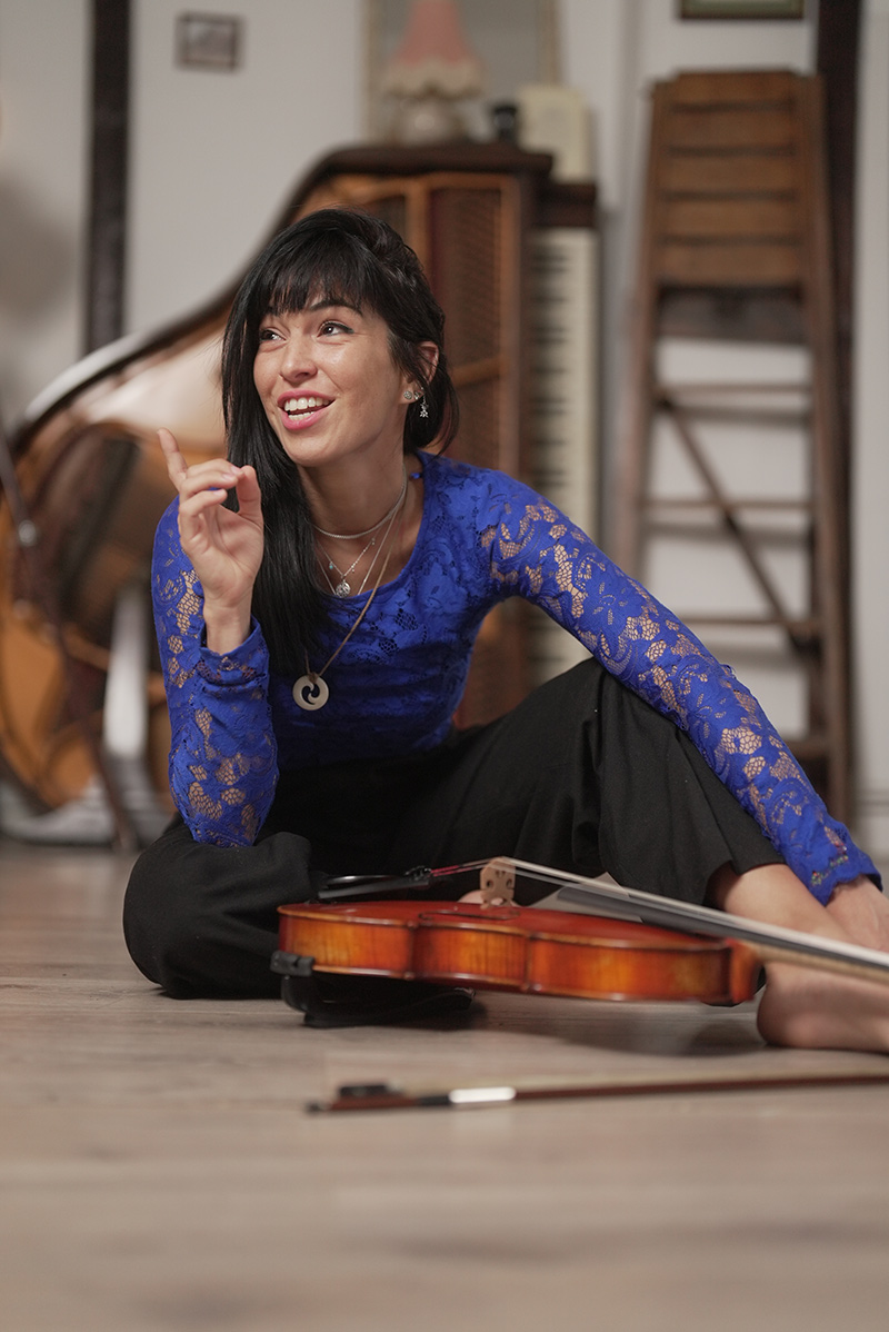 Mónica Viñoly (violin)